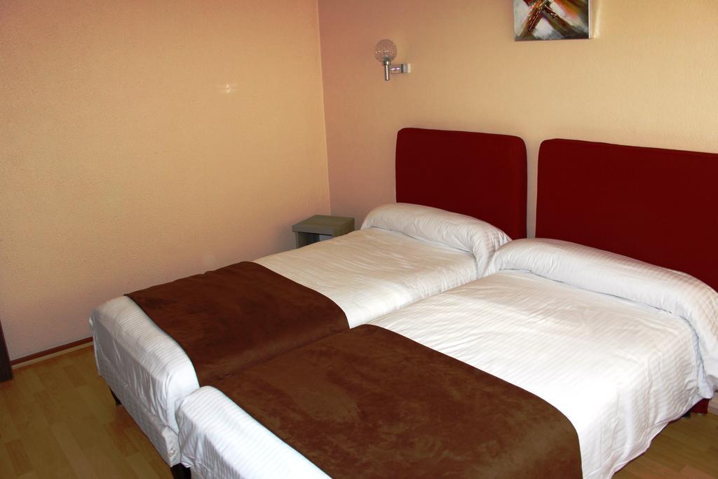 Hotel Saint-Hubert Exteriör bild