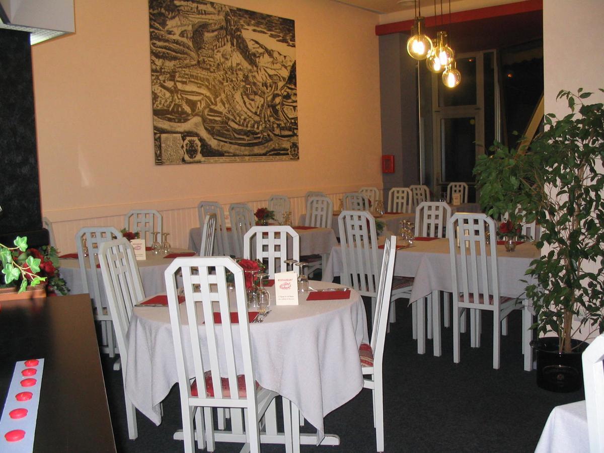 Hotel Saint-Hubert Exteriör bild